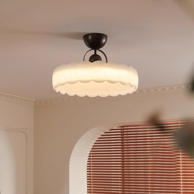 Second-hand cream style master bedroom princess room lamps