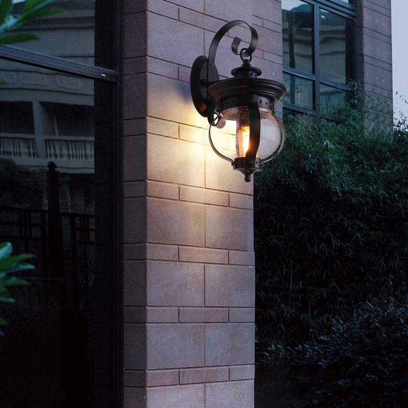 American Retro Outdoor Wall Lamp Waterproof Outdoor Aisle Garden Lamp