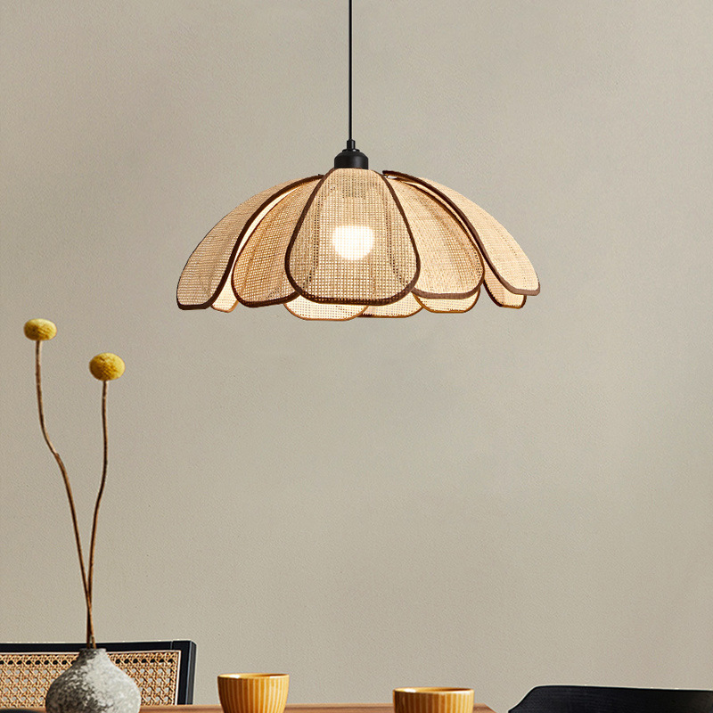Creative Rattan Petal Pendant Lamp
