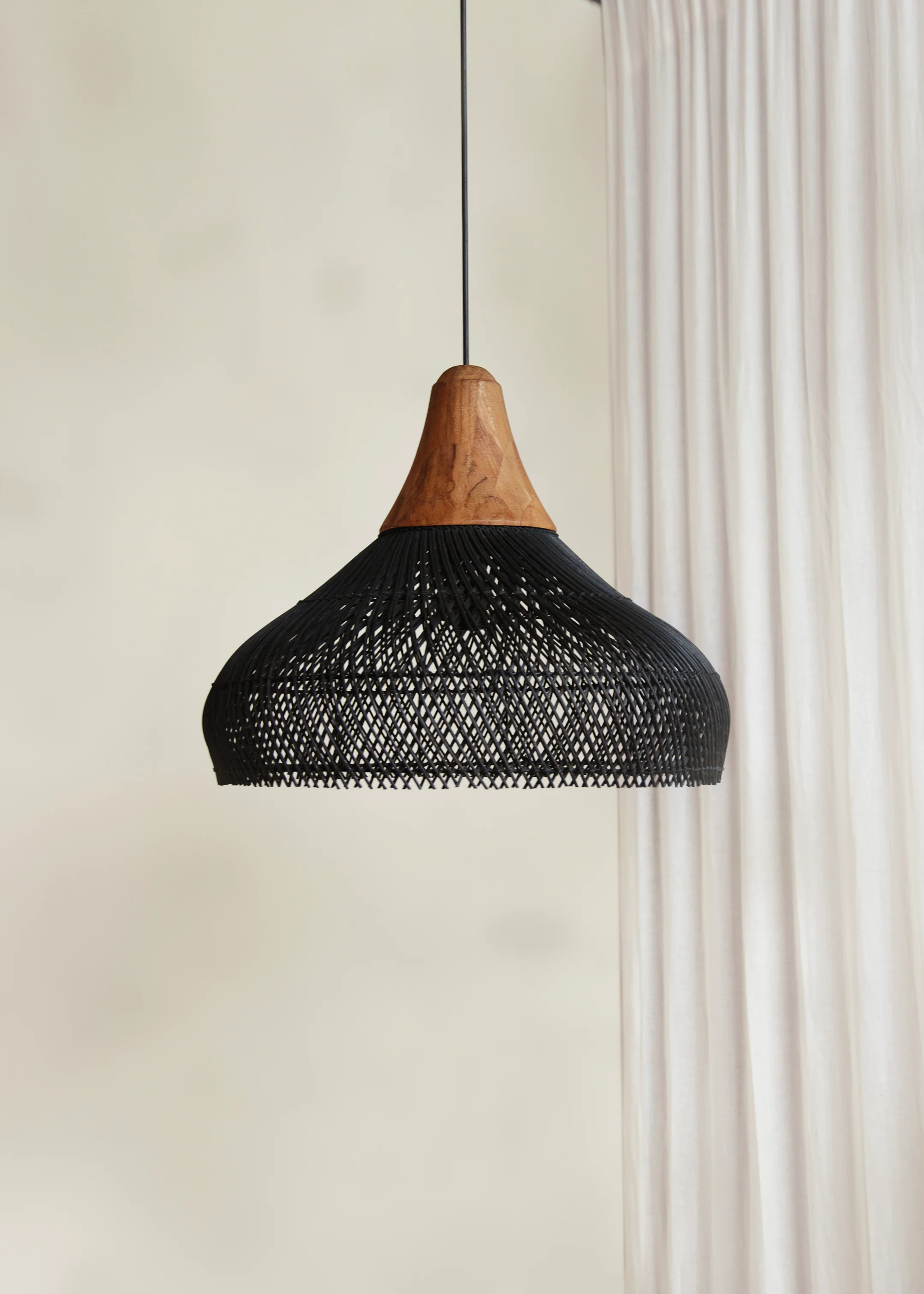 Lakey Pendant