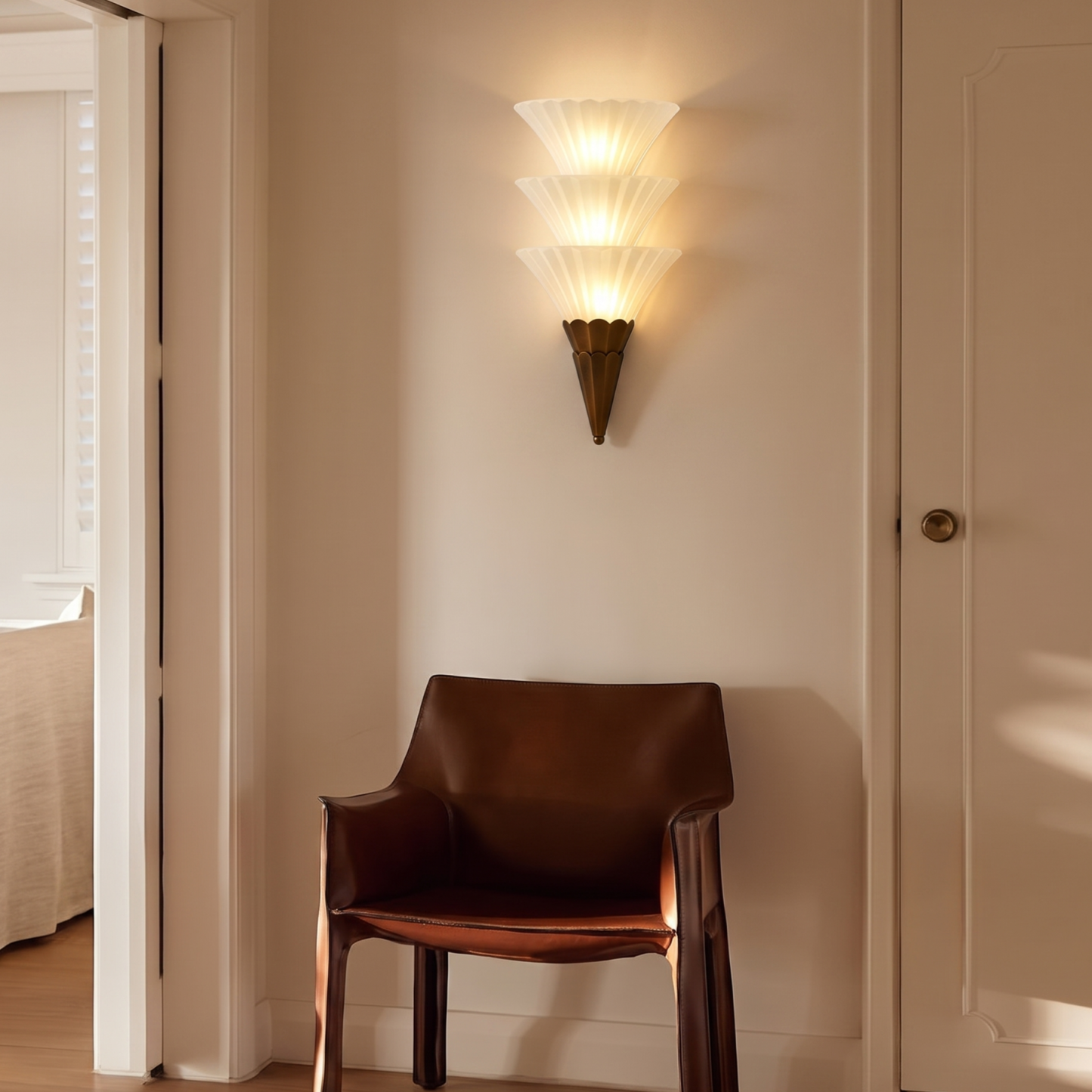Vintage Scalloped Glass Wall Sconce Mid-Century Brass Accent Wall Lamp