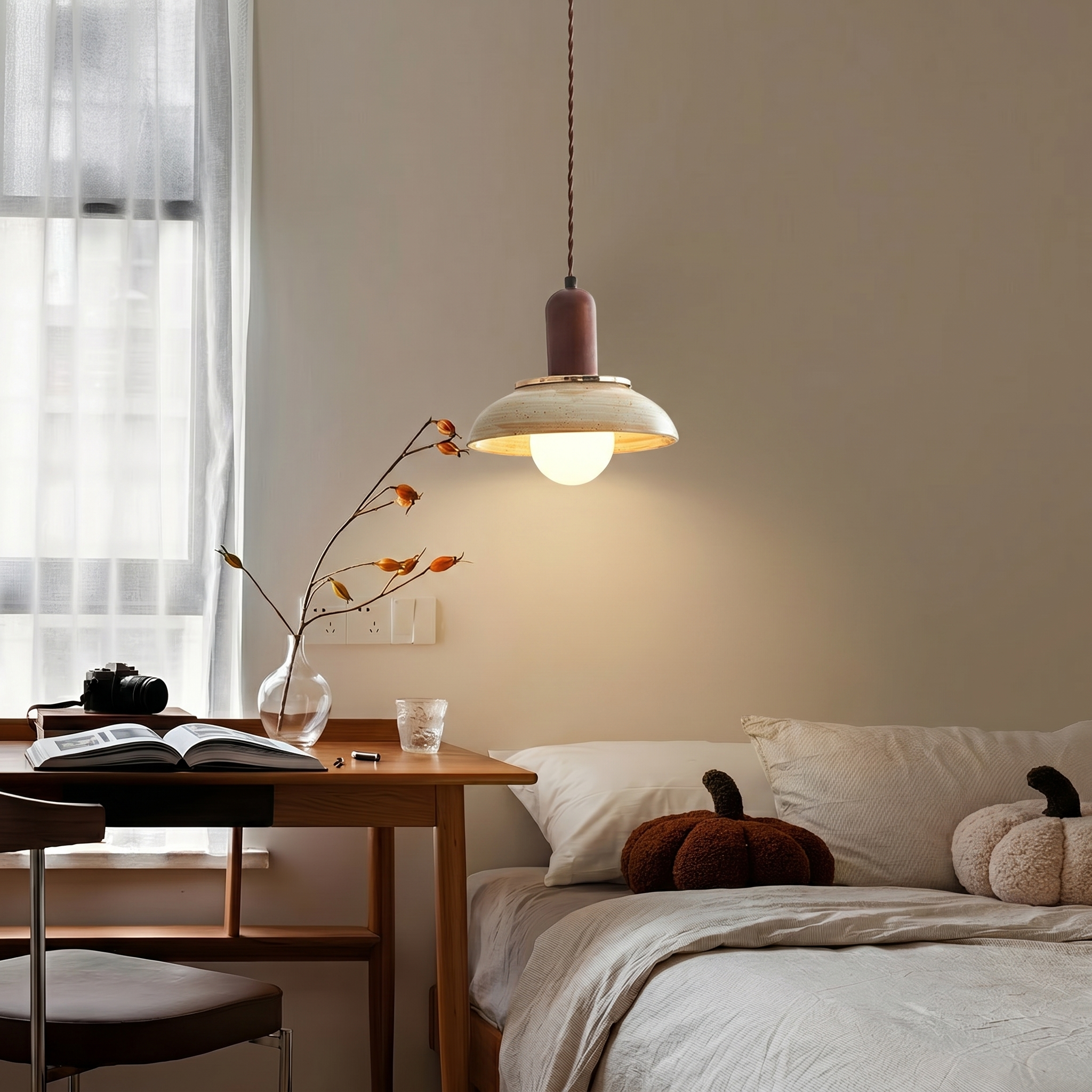 Japanese Retro Ceramic Small Pendant Lamp