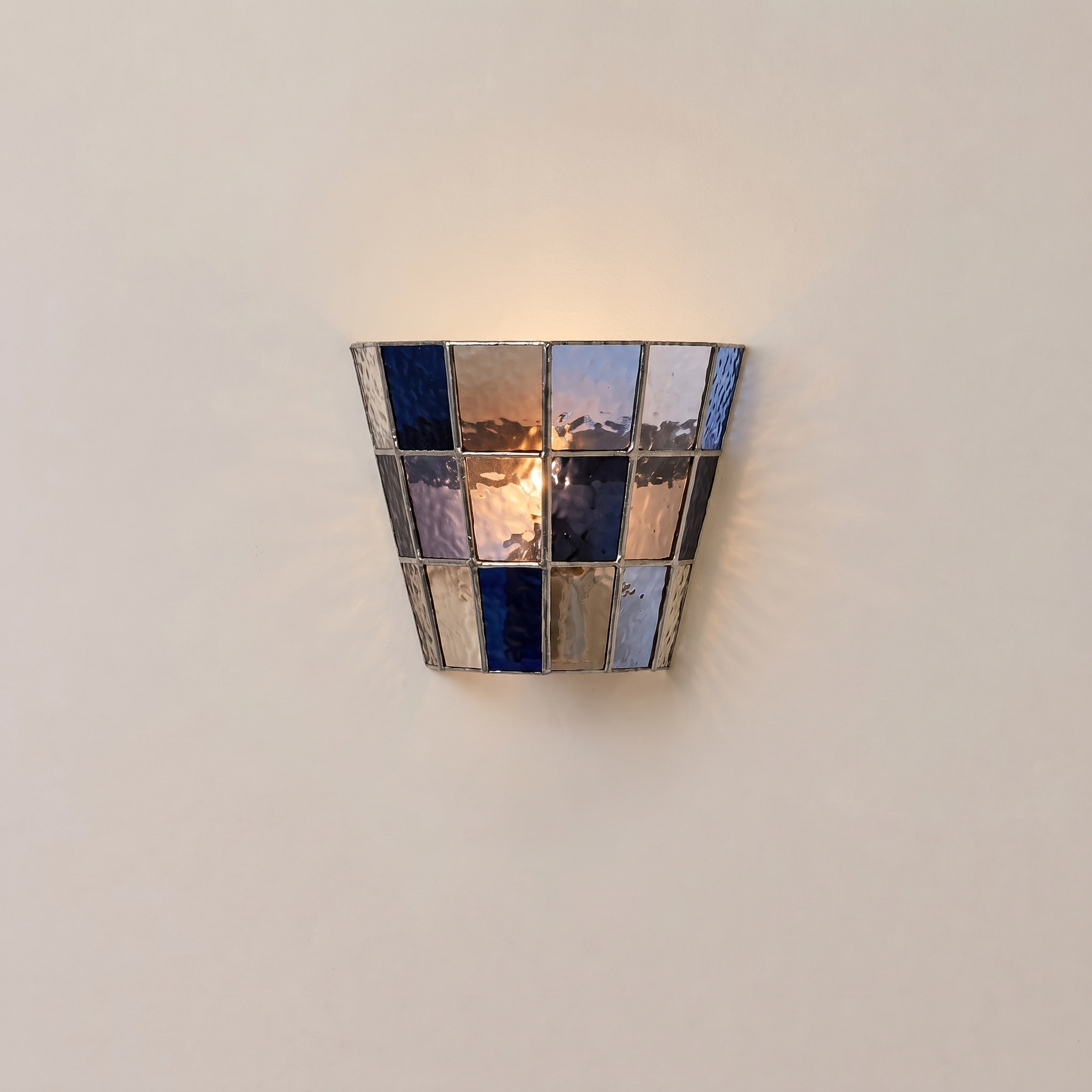 Vintage American Style Ribbed Glass Wall Sconce for Bedroom Hallway