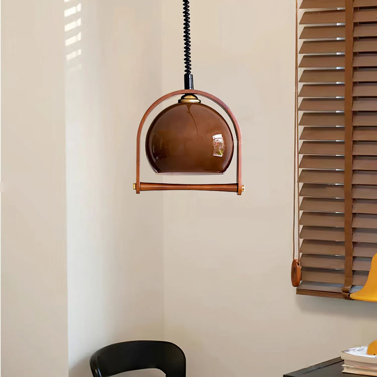 https://img-va.myshopline.com/image/store/1647245801943/Kleine-Stretchable-Pendant-Lamp-9.jpeg?w=1500&h=1875