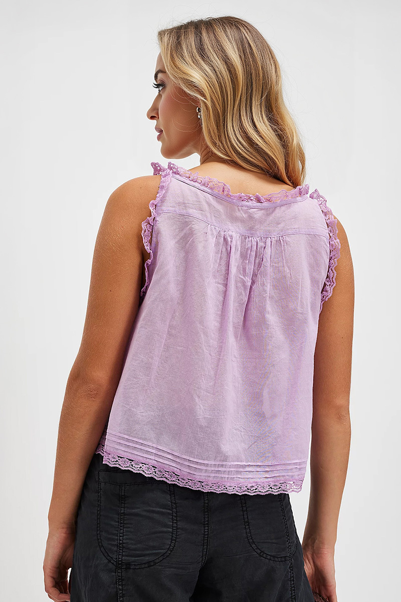 Summer Breezy Front Tie Button Lace Trim Camisole