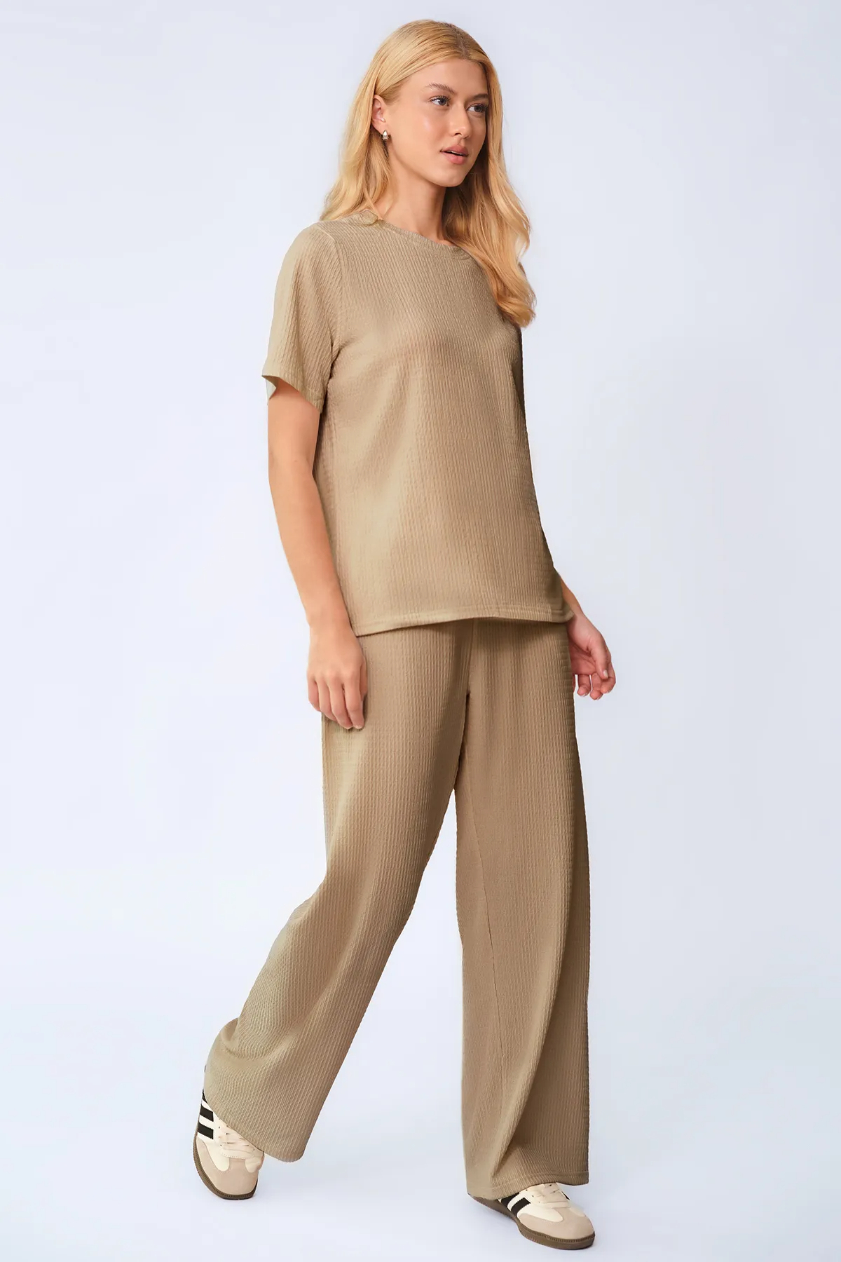 Cozy Solid Round Neck Short Sleeve Top & Wide Leg Trousers Co-ord