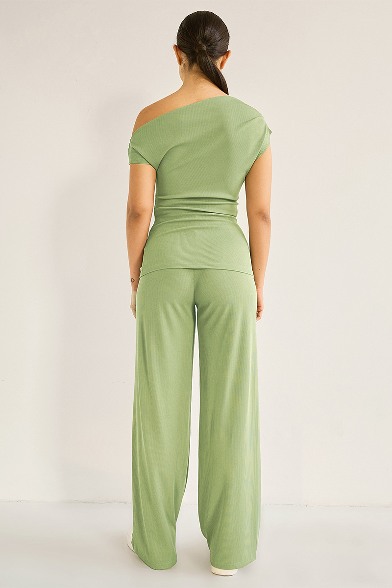 Leisure Solid Sloping-Shoulder Slim Top & Wide-Leg Trousers Co-ord