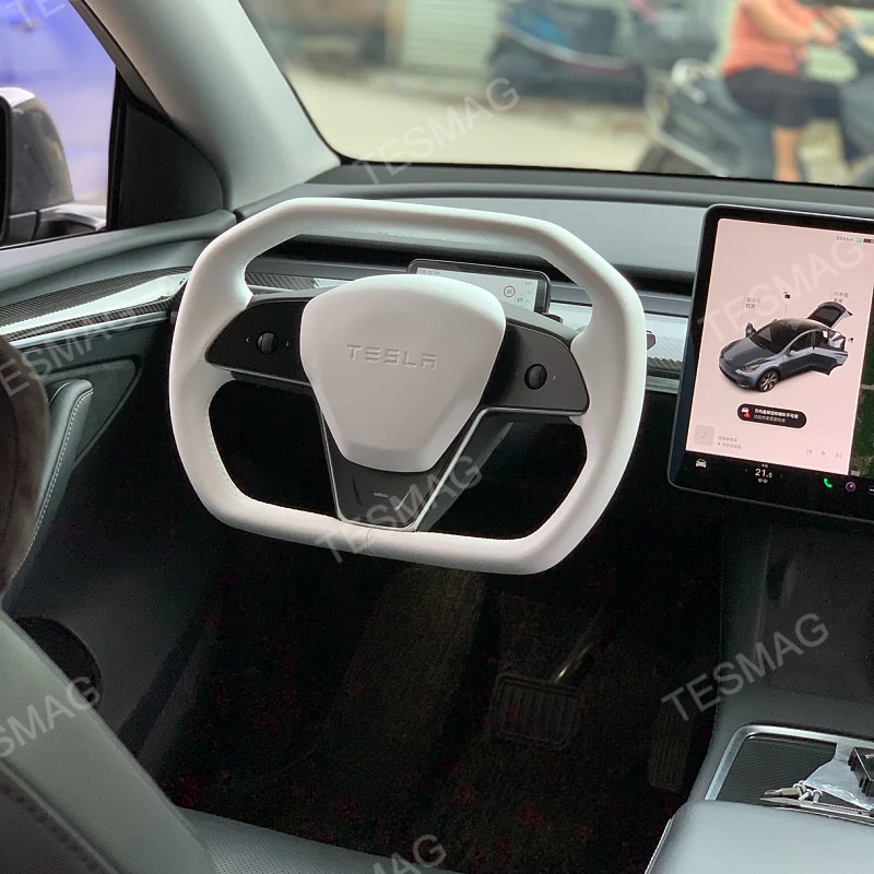  Tesla Model 3/Y Steering Wheel is Inspired by Cybertruck Style