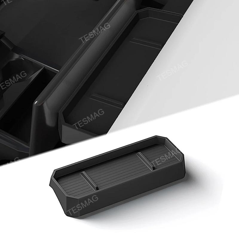 Silicone storage case for the Tesla Cybertruck dashboard