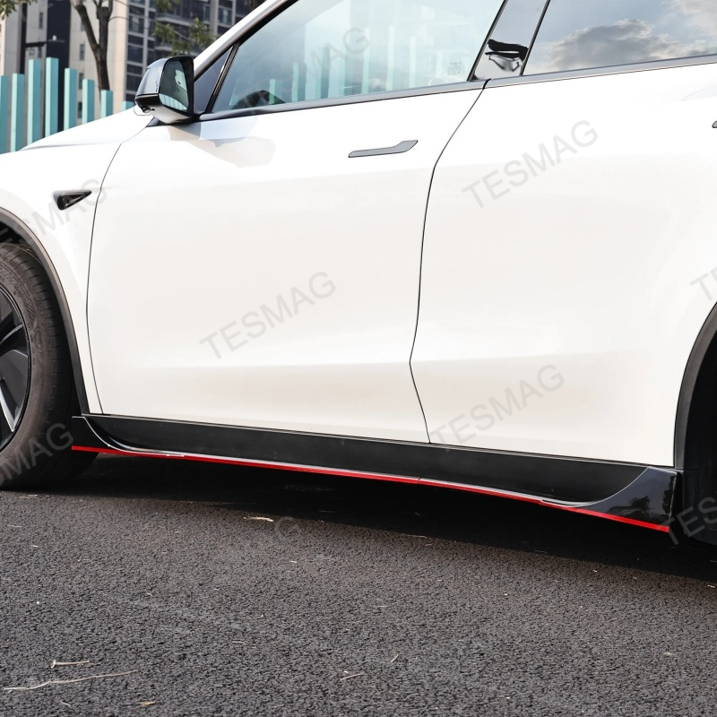 Sport Style Split-Type Side Skirts for Tesla Model Y Juniper 2025+