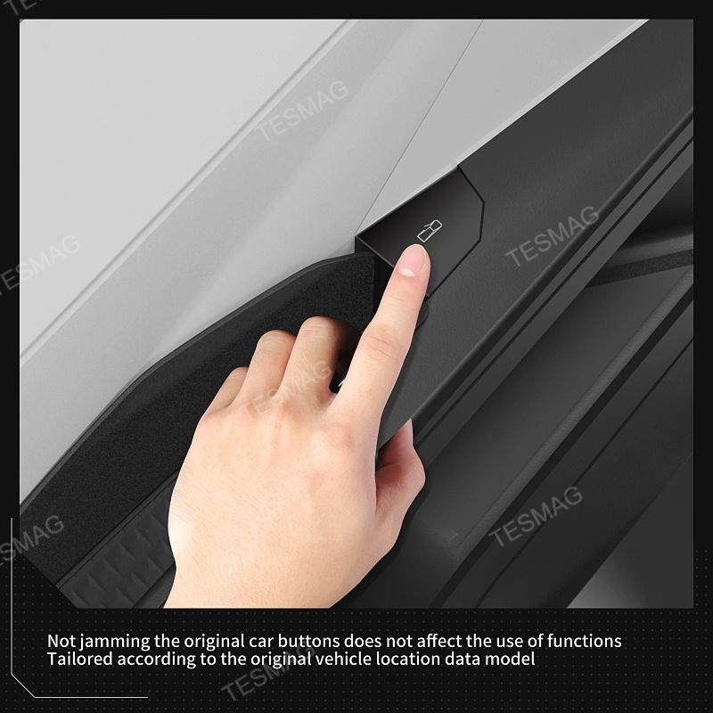 Tesla Cybertruck's Front and Rear Door Handle Organizer
