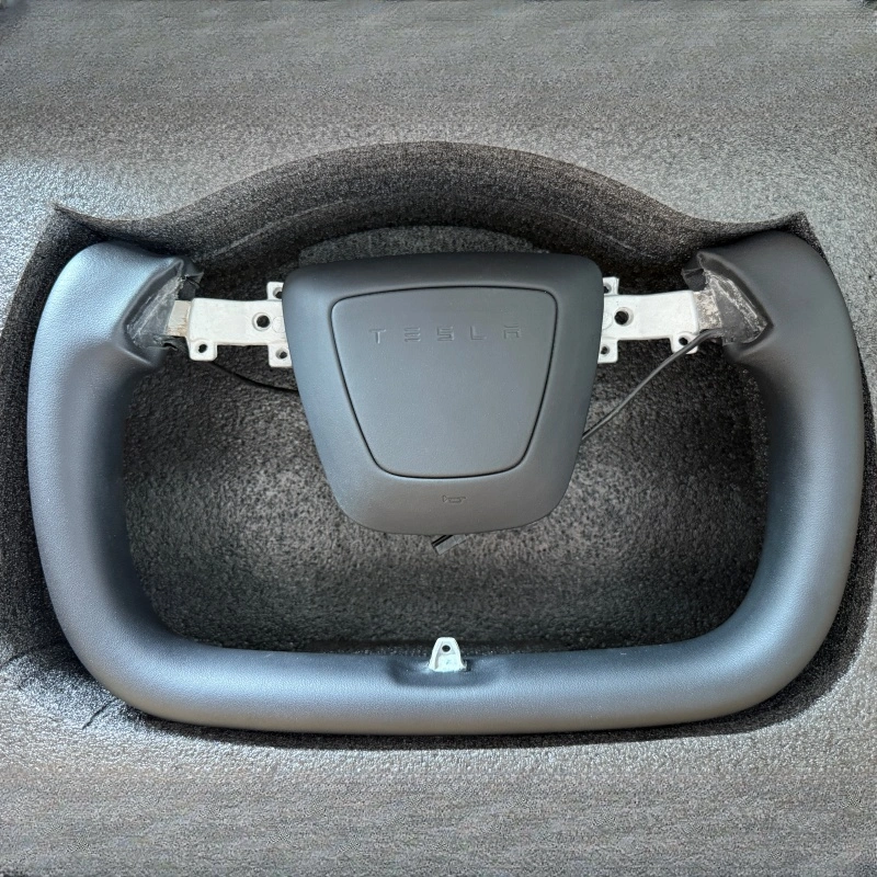 Tesla Model 3 Highland Yoke Plaid Steering Wheel