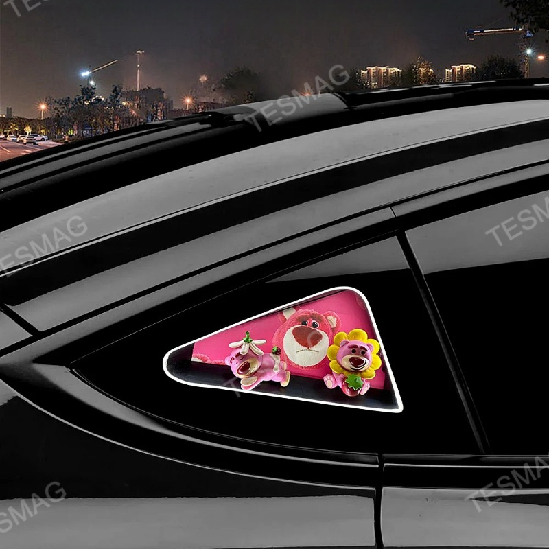 Tesla Model 3/Y/3 Highland Ambient Light Triangle Window Lotso Bear