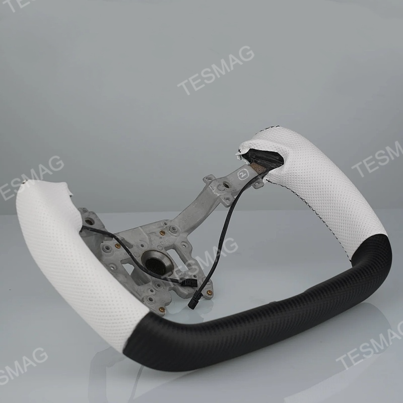 Yoke steering wheel for Tesla Model 3 Highland