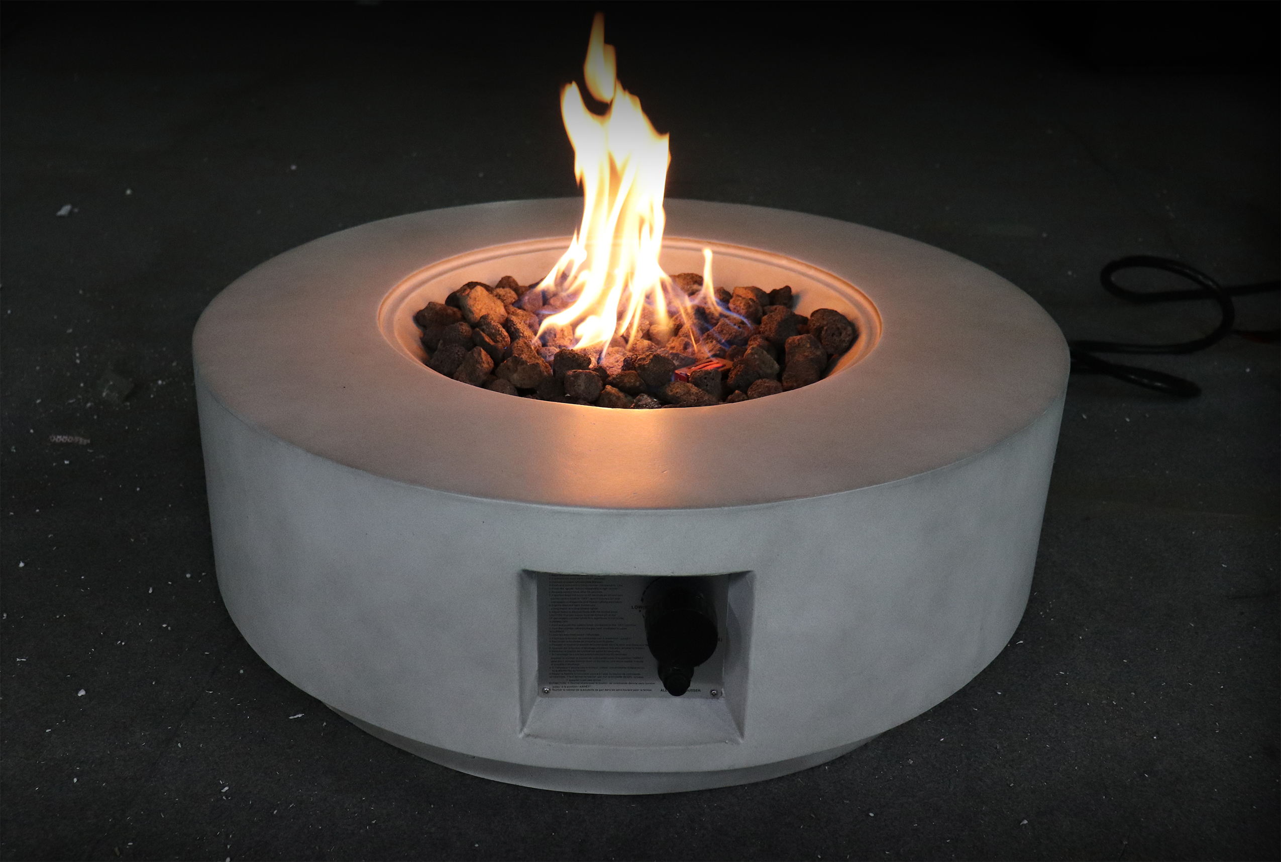 11" H x 30" W Fiber Reinforced Concrete Propane/Natural Gas Outdoor Fire Pit Table with Lid (Concrete)CM-1003C 
