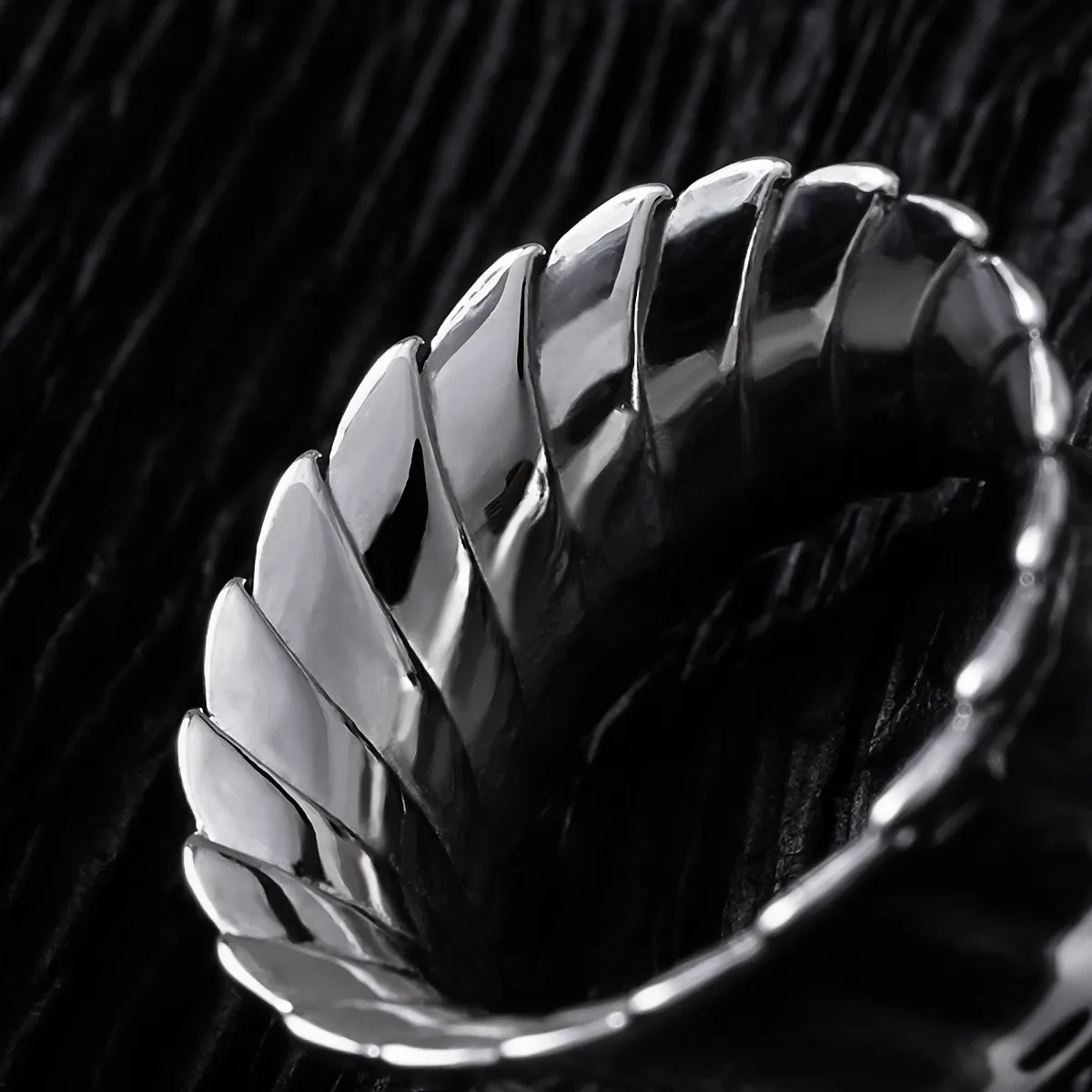 DYNAMIC FLAME TUNNELS