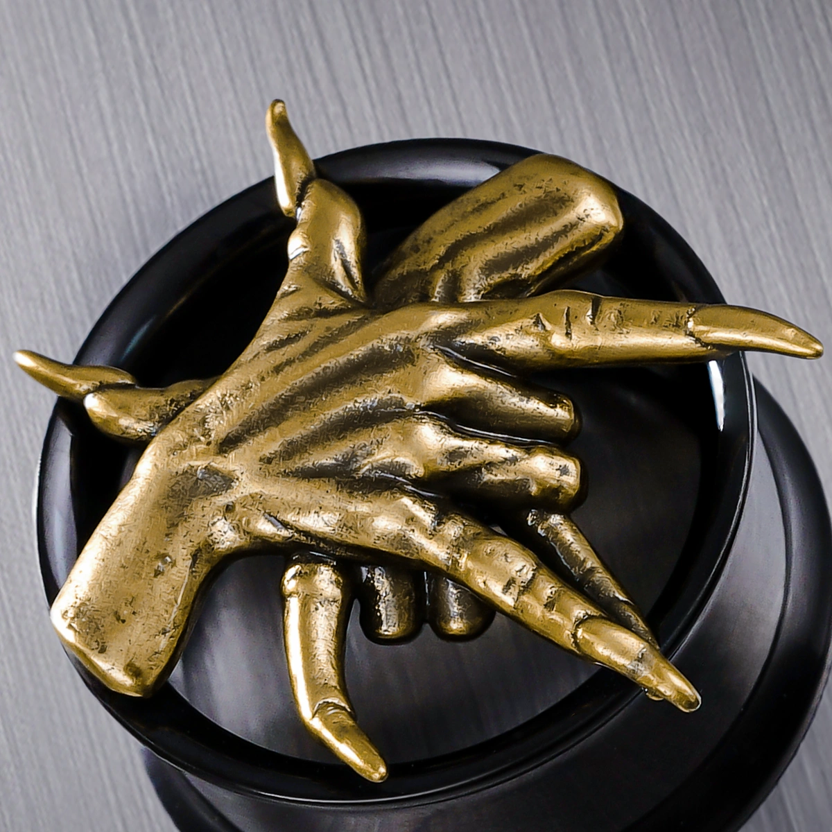 DEMONIC GRIP TUNNELS