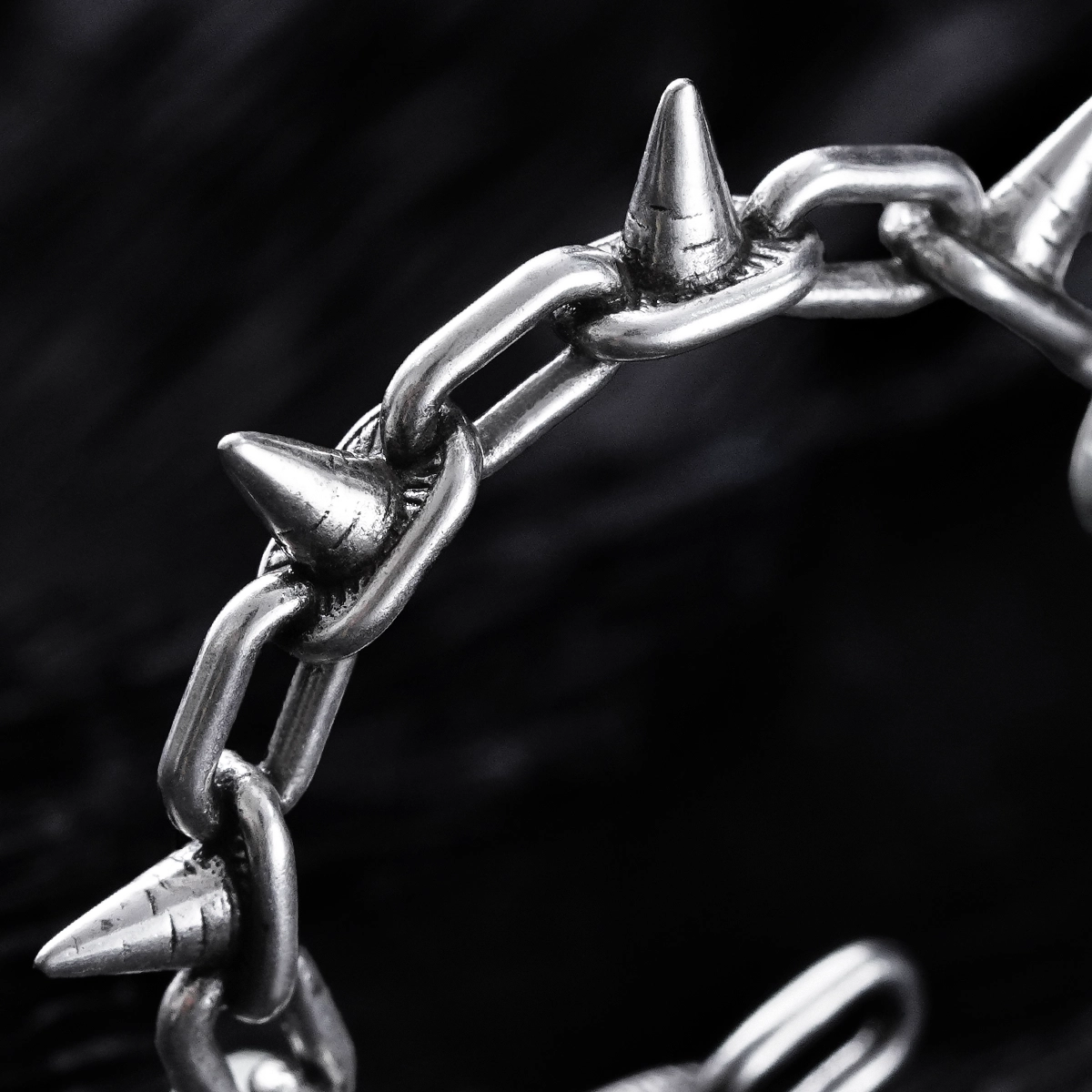 CHAIN SPIKE EARRINGS