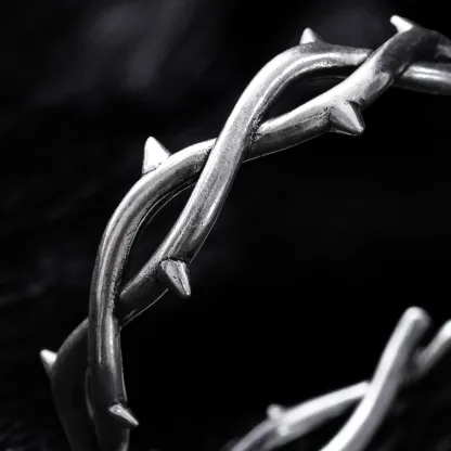 RESILIENT THORN EARRINGS