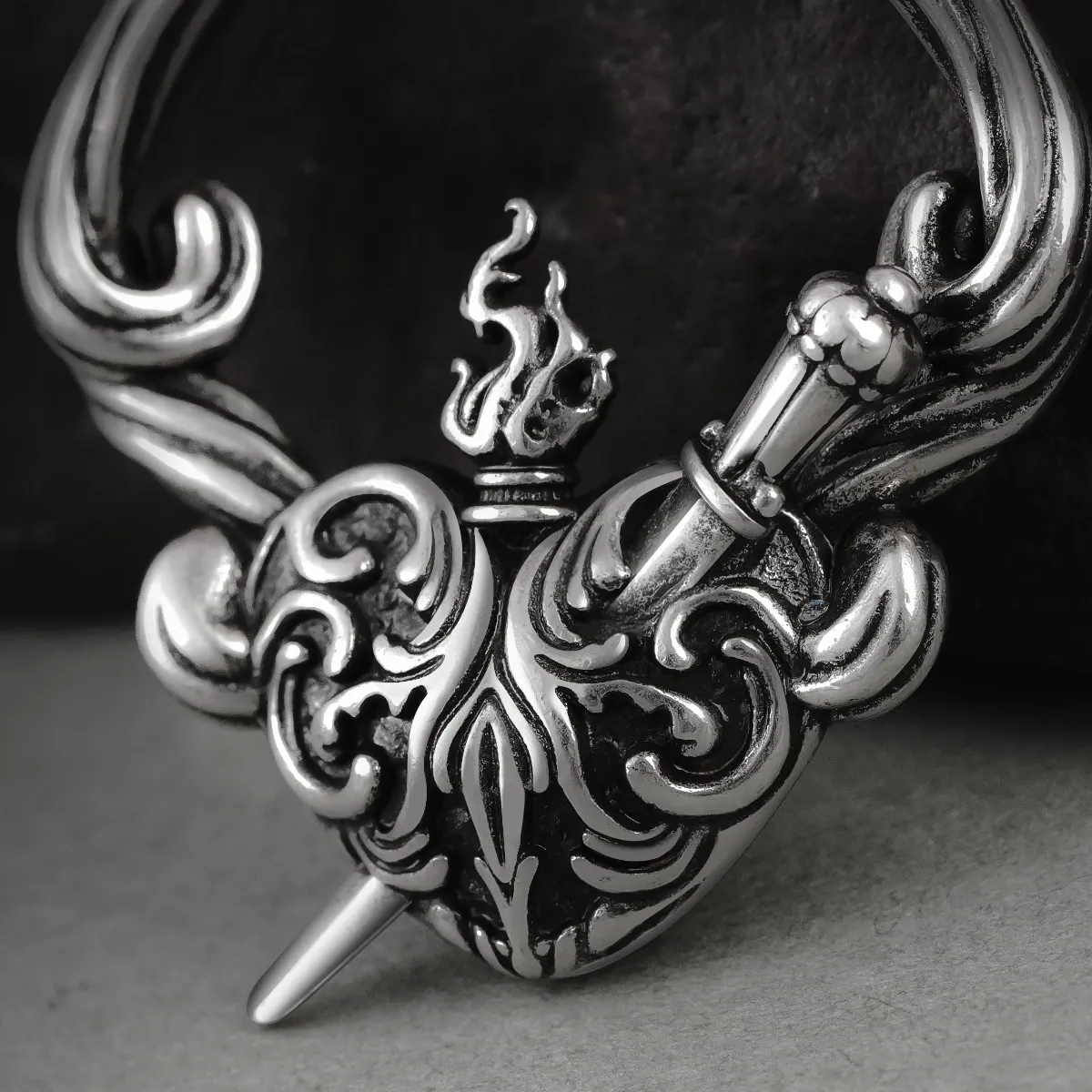 PASSIONATE HEART EARRINGS