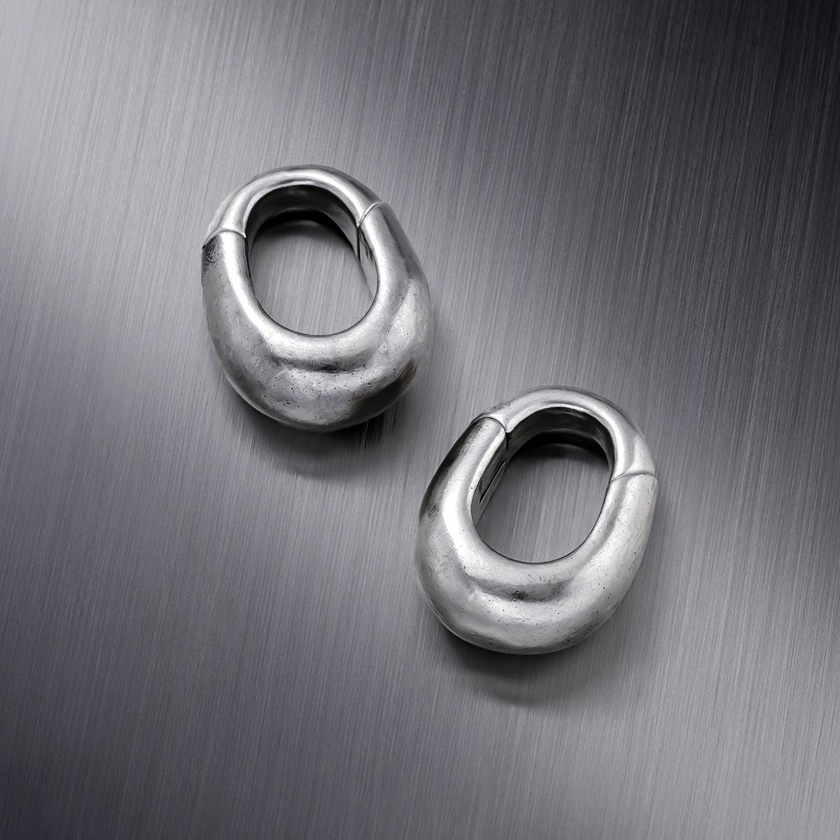 SCULPTED OVAL EAR WEIGHTS