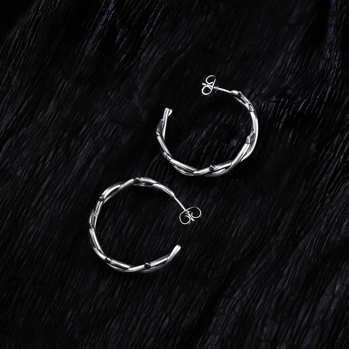 RESILIENT THORN EARRINGS