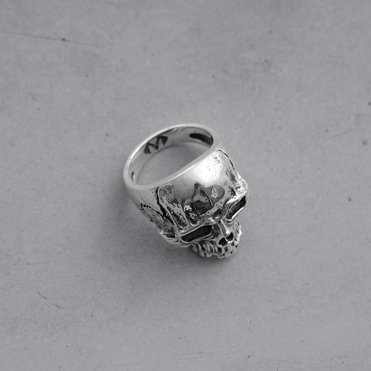 MEMENTO MORI SKUL RING