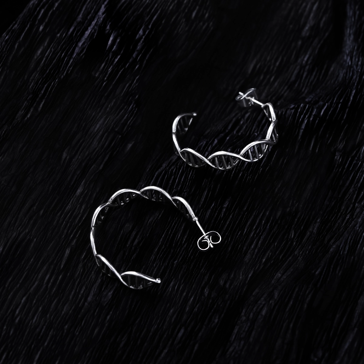 DNA HOOP EARRINGS