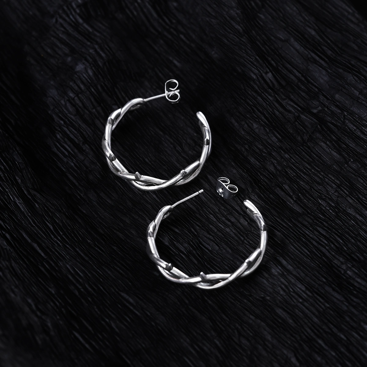 RESILIENT THORN EARRINGS