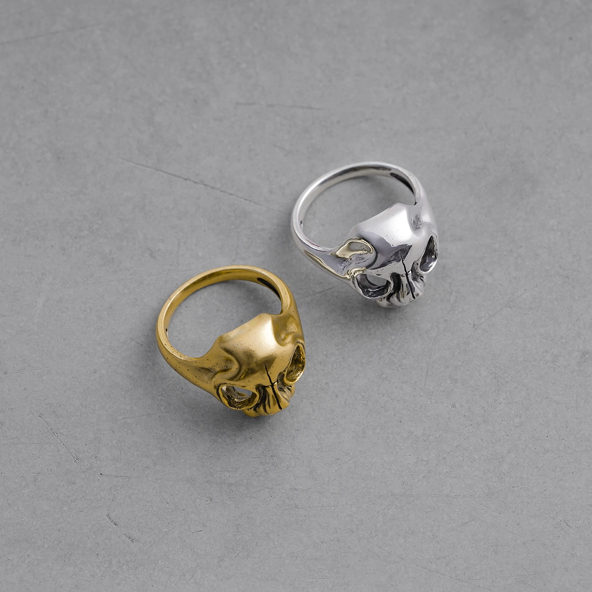 ETERNAL SKULL RING