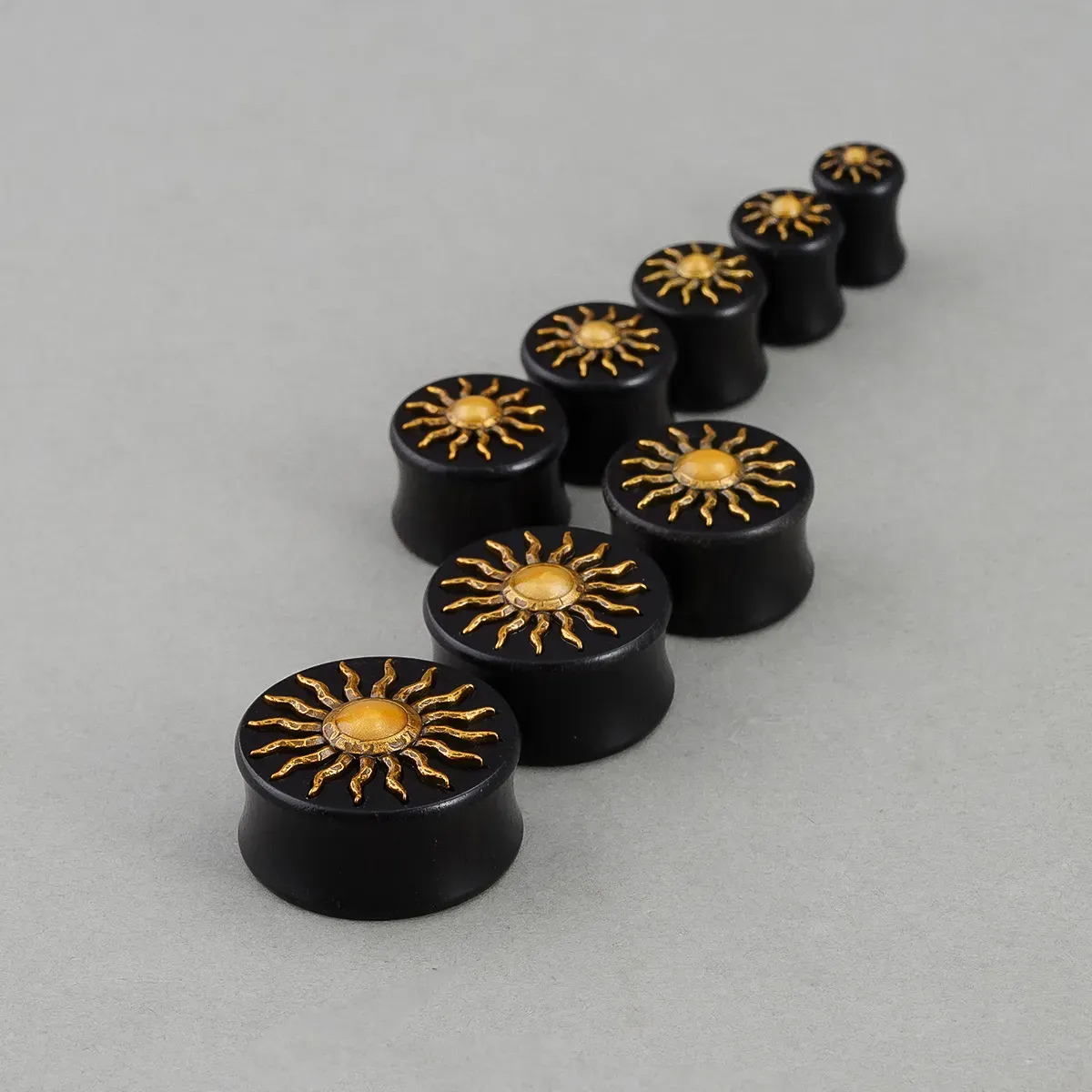 SOLAR ECLIPSE PLUGS