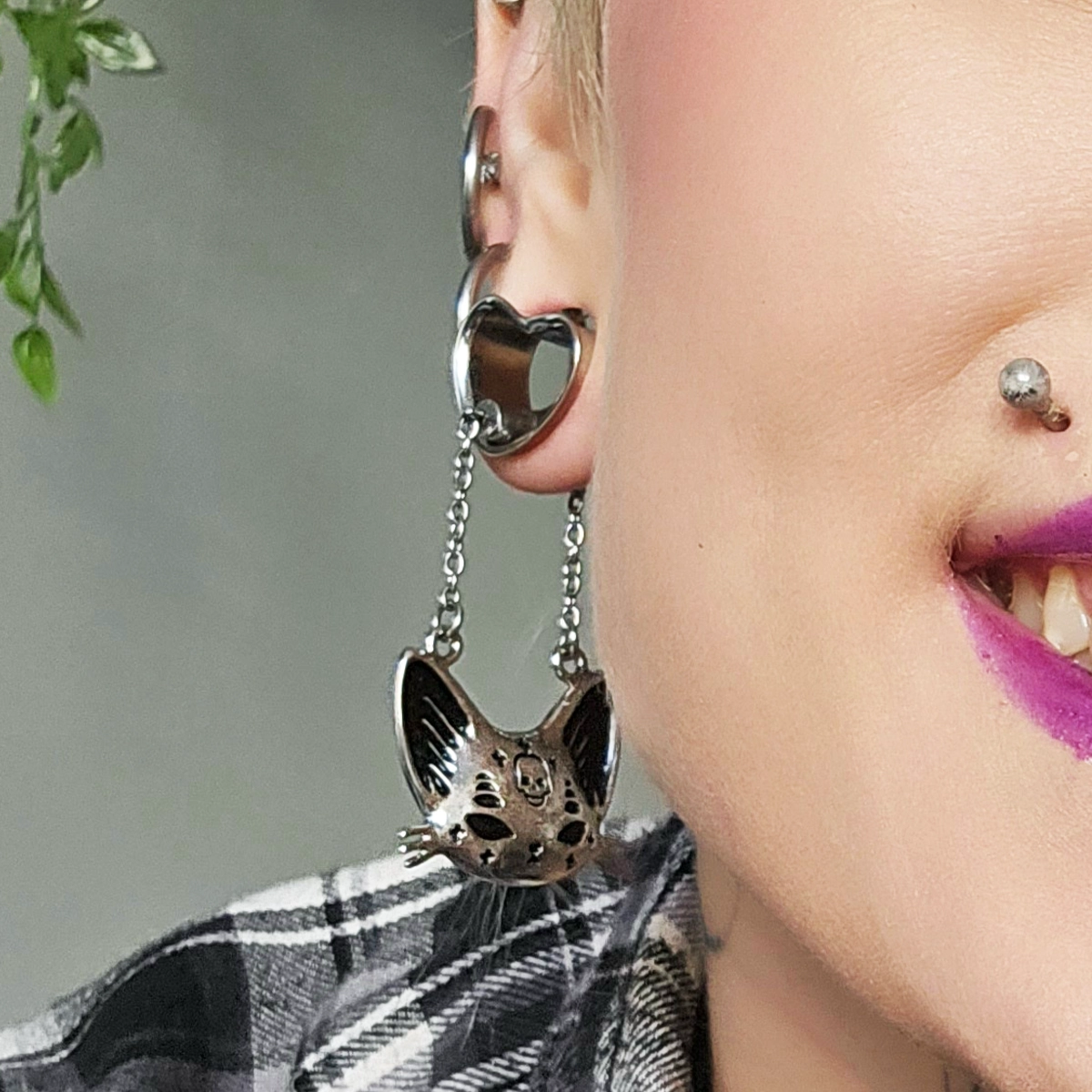 MYSTIC CAT SKULL DANGLES