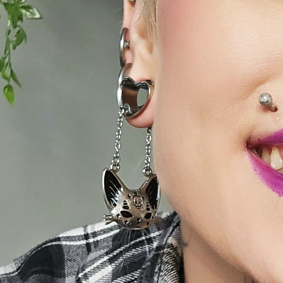 MYSTIC CAT SKULL DANGLES