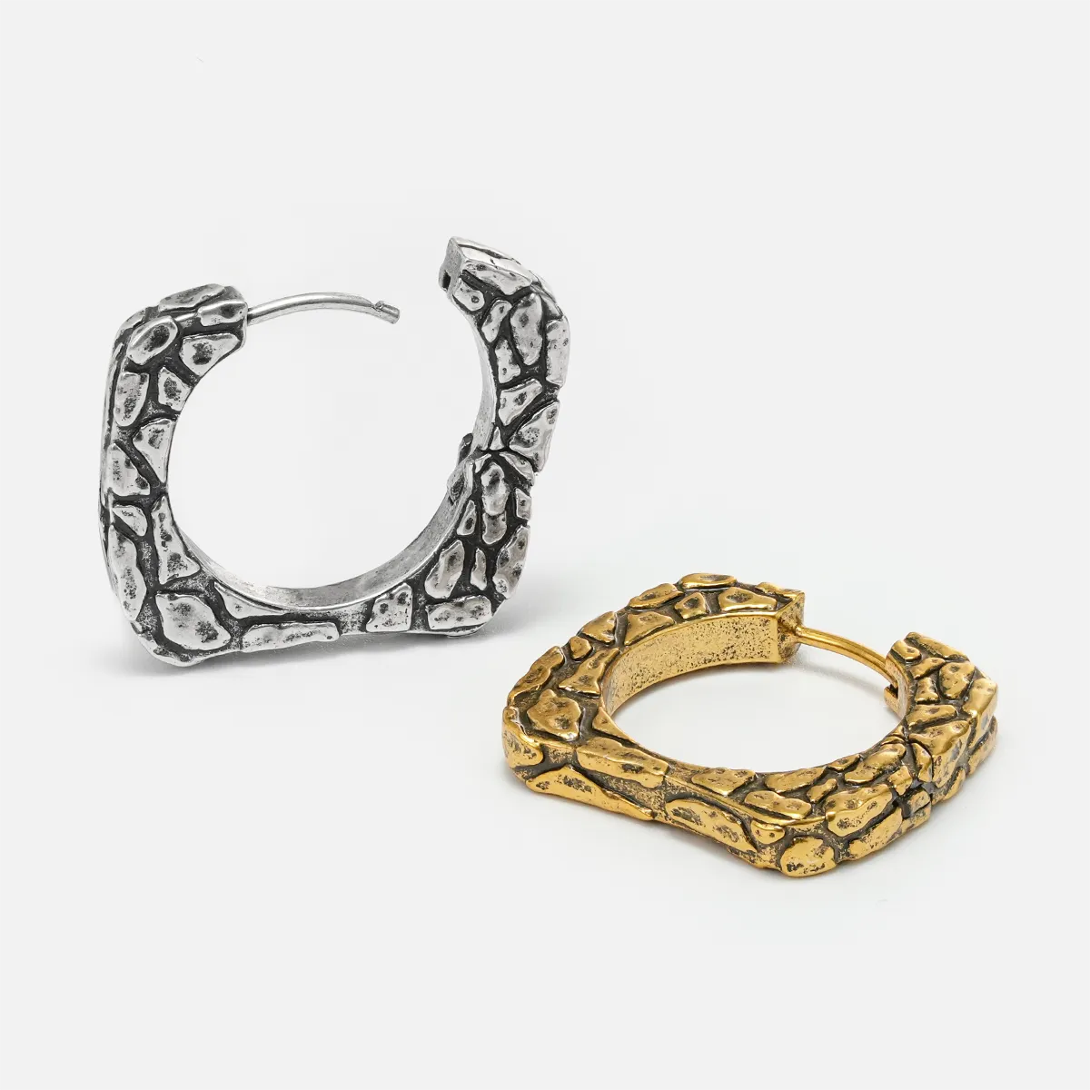 TIMELESS TEXTURED EARRINGS