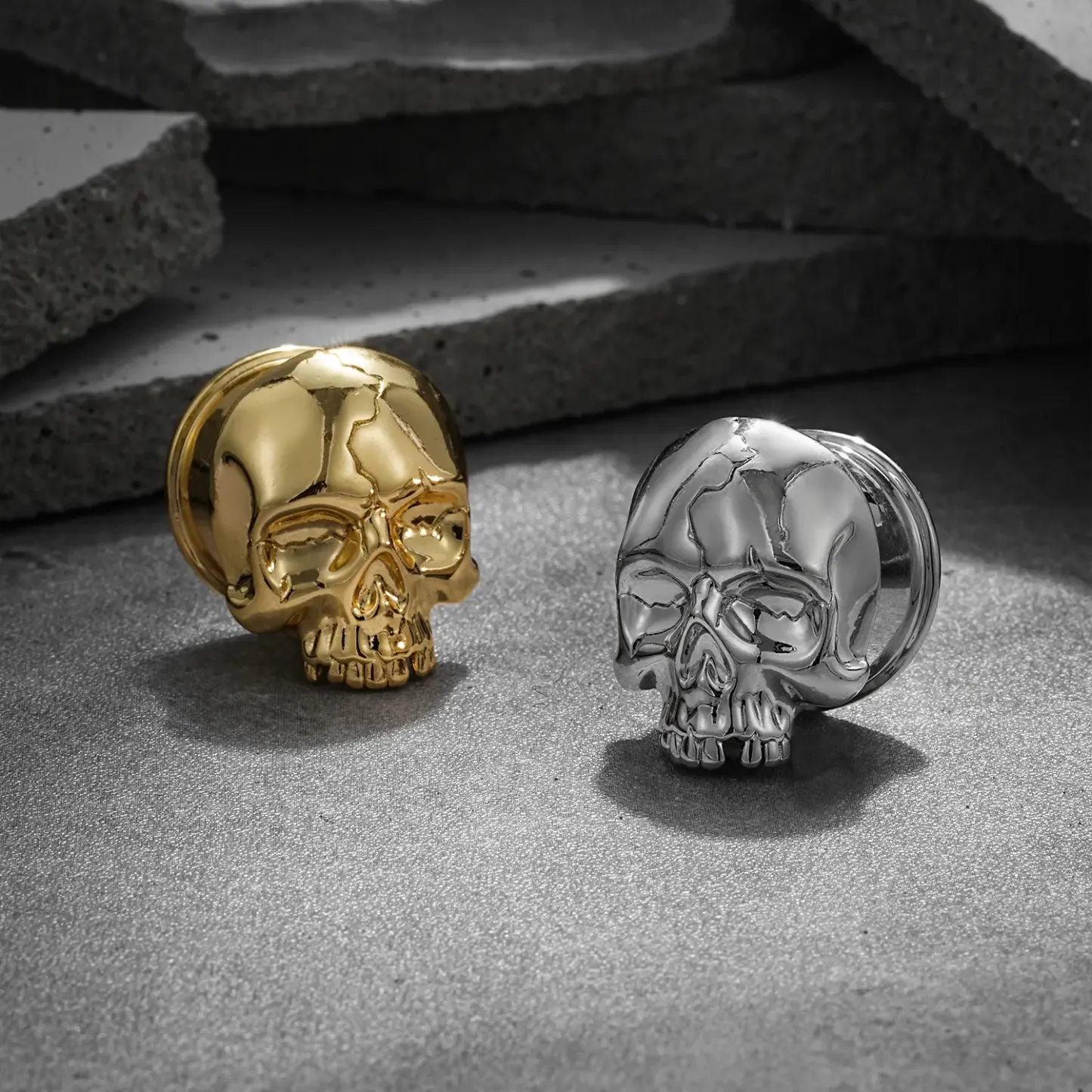CRACKED SKULL PLUGS