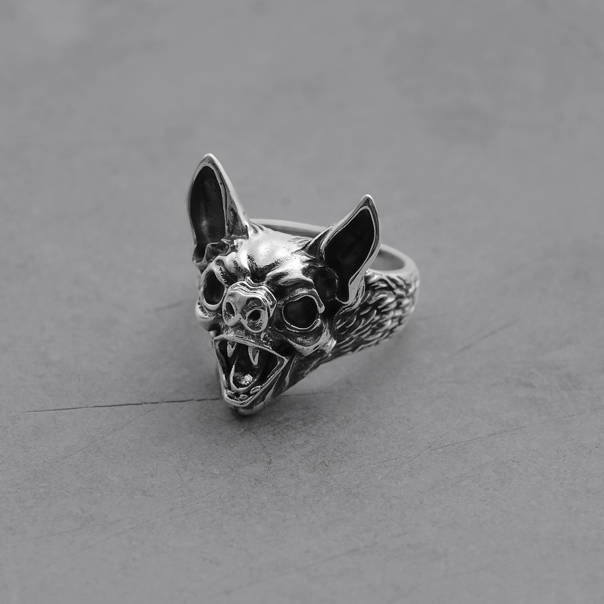 MYSTIC GUARDIAN BAT RING