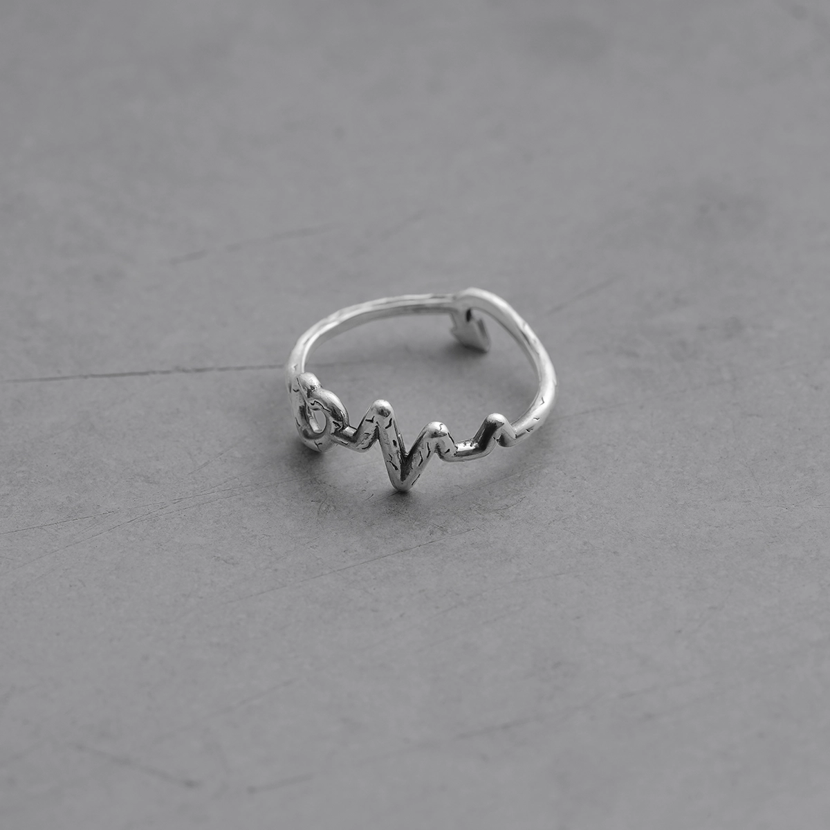 HEARTBEAT FREQUENCY RING