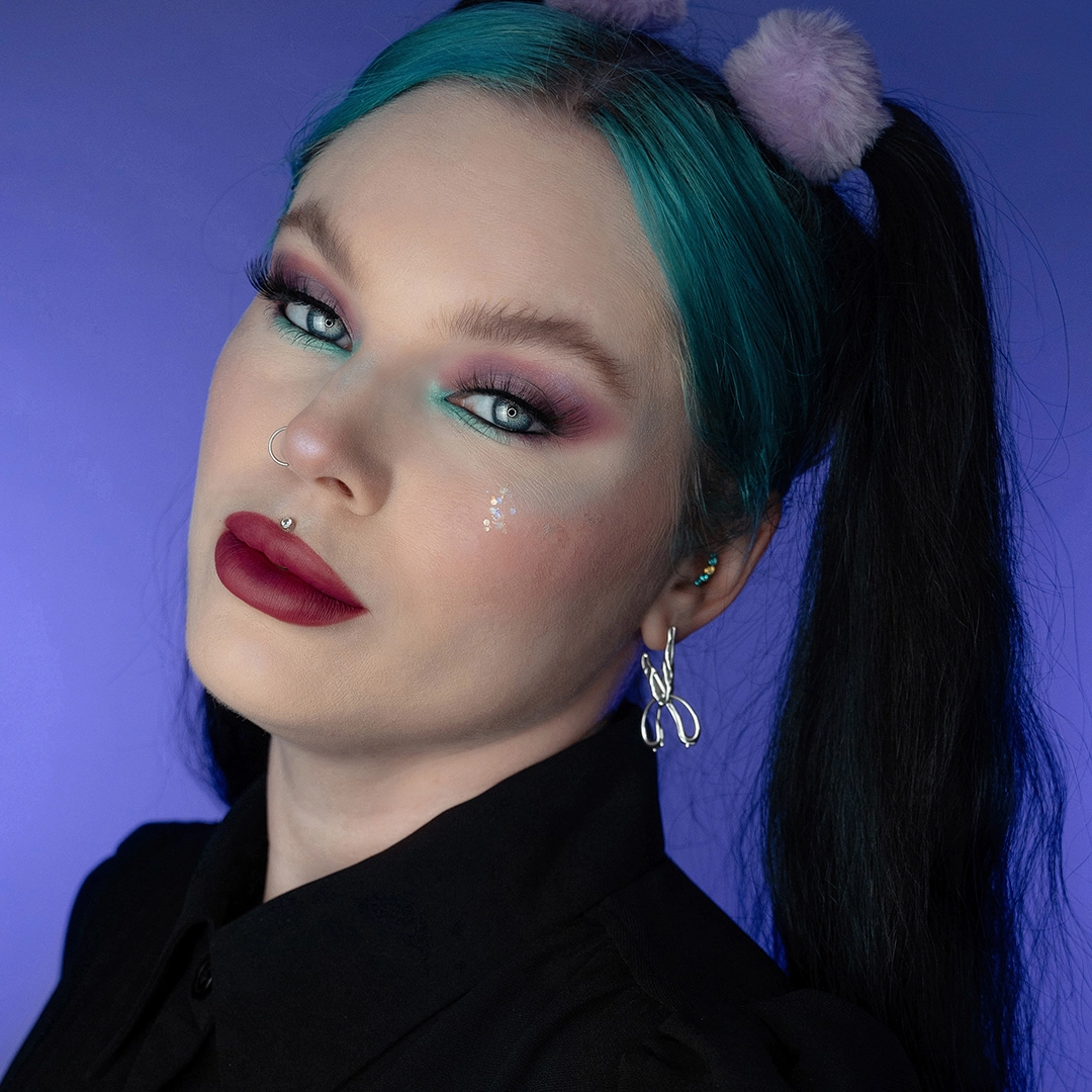 AVANT-GARDE SCISSORS EARRINGS