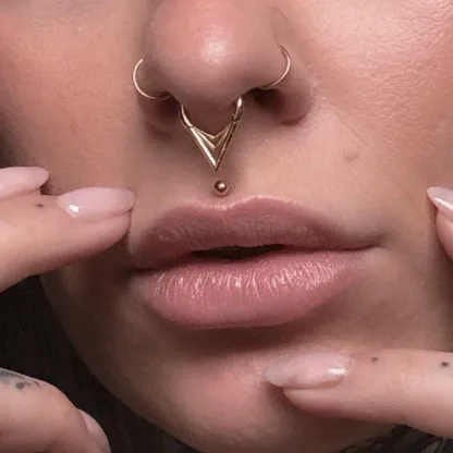 GEOMETRIC PRISM CLICKER