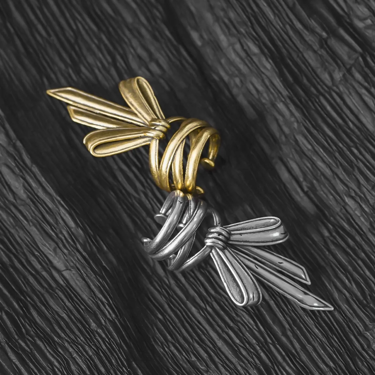 GRACEFUL KNOT EAR CUFFS