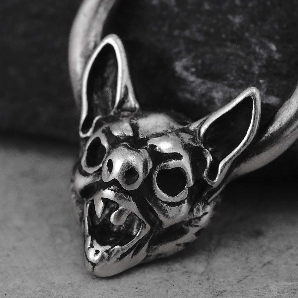 NIGHTFALL BAT CLICKER