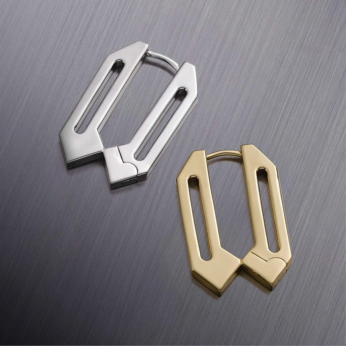 ANGULAR ESSENCE EARRINGS