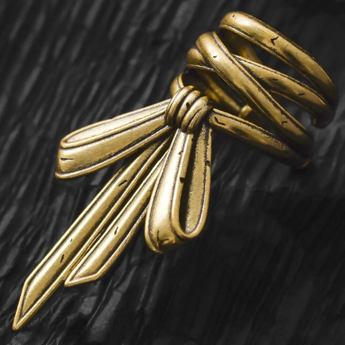 GRACEFUL KNOT EAR CUFFS