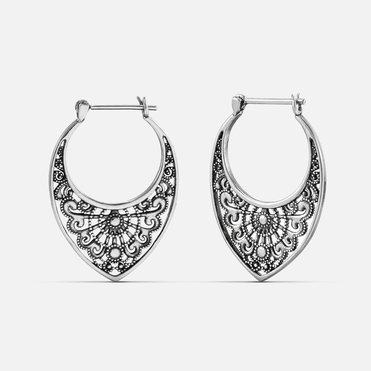 EXQUISITE MANDALA EARRINGS
