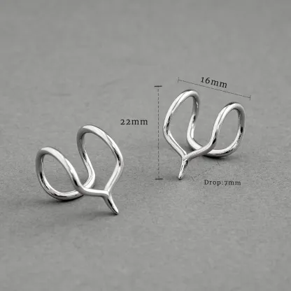 SCULPTED LINE LIP CUFF