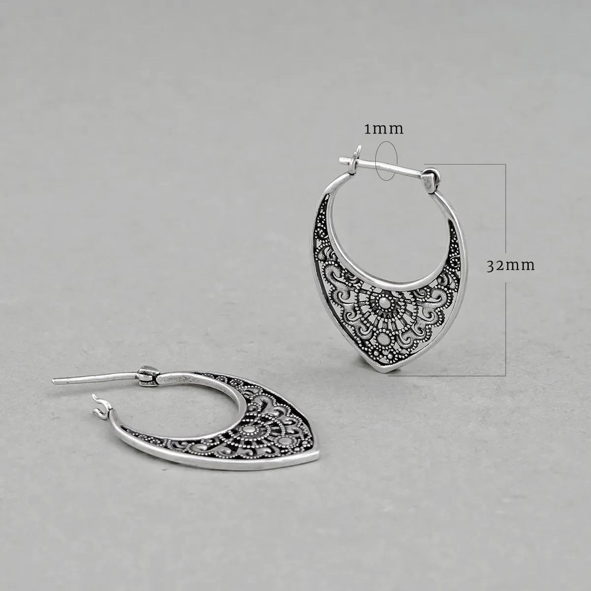 EXQUISITE MANDALA EARRINGS