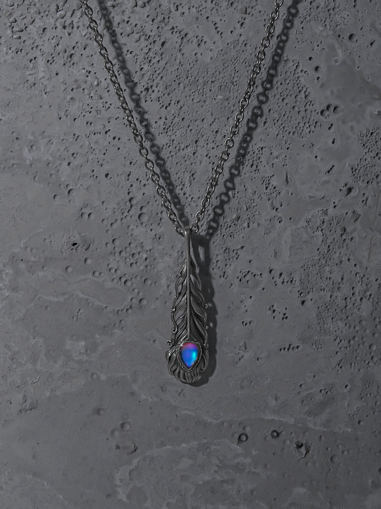PUNKYOUTH Feather Pendent Necklace