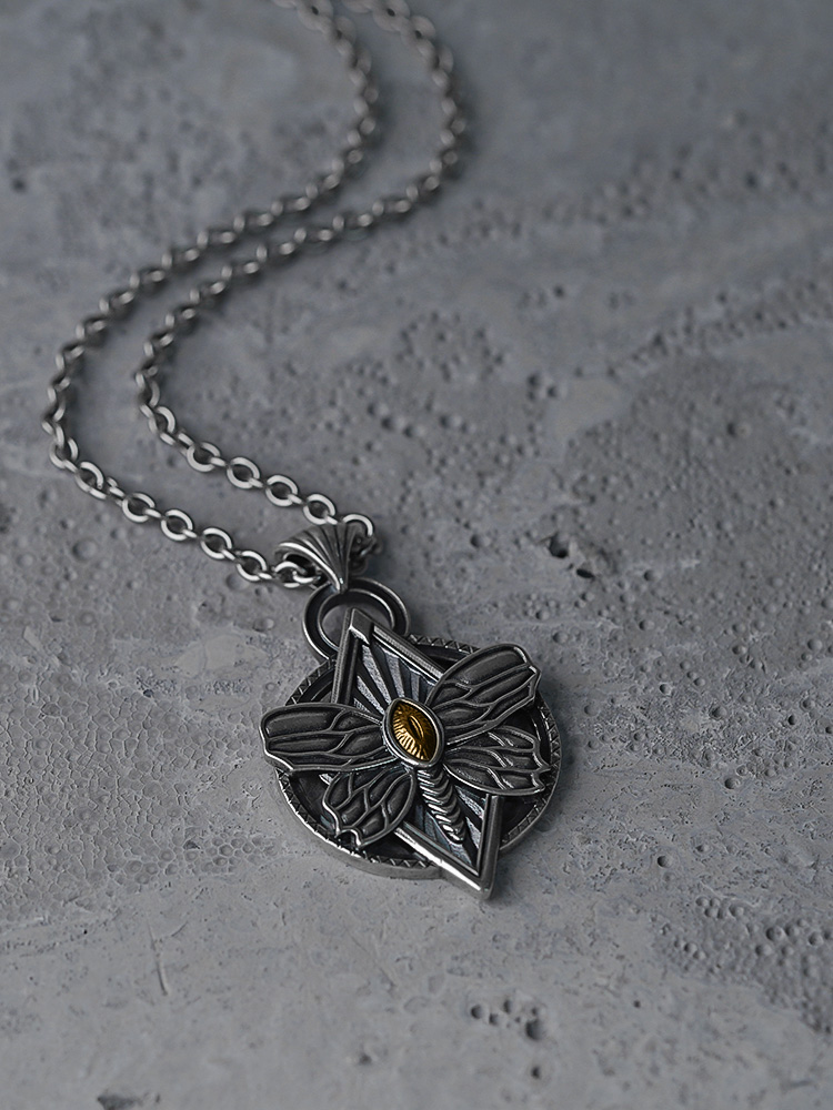 PUNKYOUTH Moon Moth Pendent Necklace