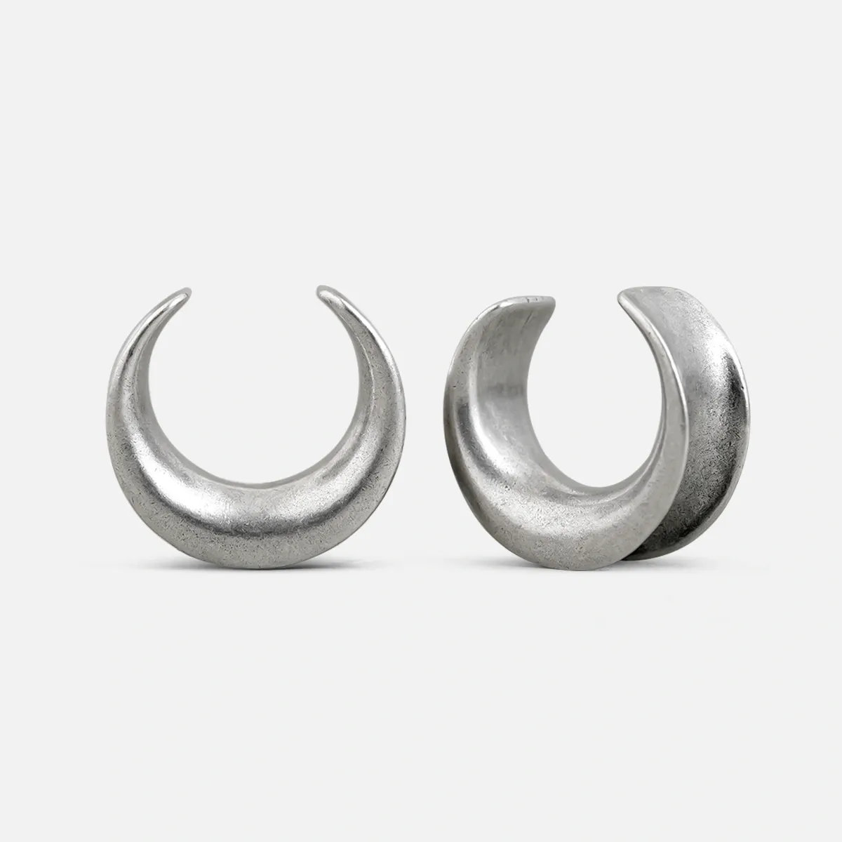 LUNAR ECLIPSE TUNNELS