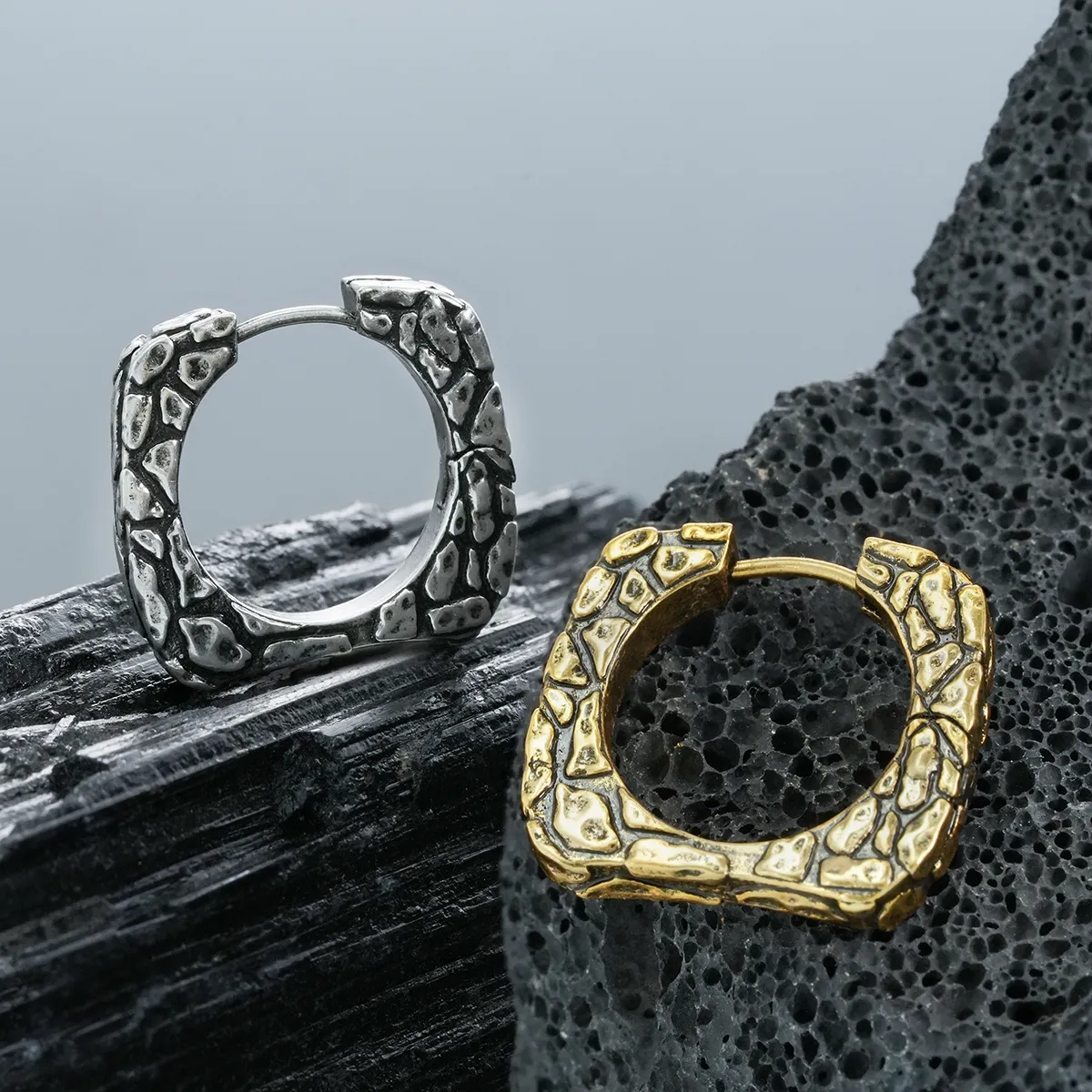 TIMELESS TEXTURED EARRINGS